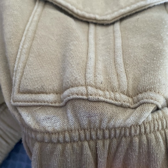 Cropped Cargo Hoodie - Picture 6 of 8
